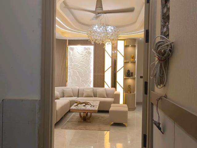 4 BHK Independent Builder Floor in Nawada for resale New Delhi. The reference number is 21361678