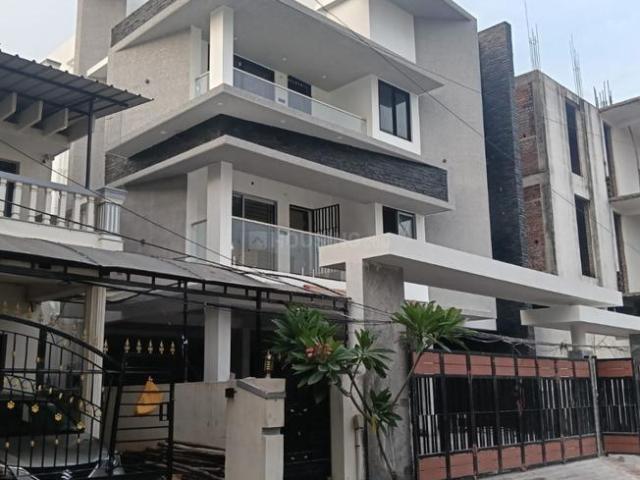 4 BHK Independent Builder Floor in Neelankarai for rent Chennai. The reference number is 21032043