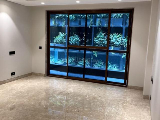 4 BHK Independent Builder Floor in Neeti Bagh for rent New Delhi. The reference number is 19419305