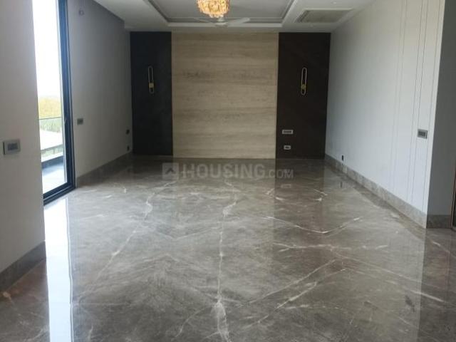 4 BHK Independent Builder Floor in Neeti Bagh for resale New Delhi. The reference number is 19880112