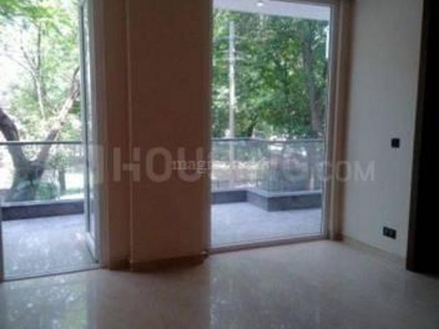 4 BHK Independent Builder Floor in New Friends Colony for resale New Delhi. The reference number is 17650214