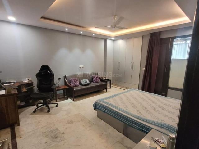 4 BHK Independent Builder Floor in New Friends Colony for resale New Delhi. The reference number is 17891006