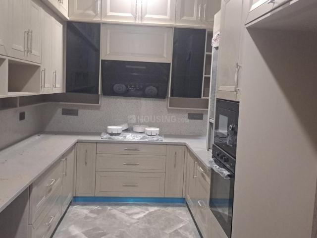 4 BHK Independent Builder Floor in New Friends Colony for resale New Delhi. The reference number is 18264285