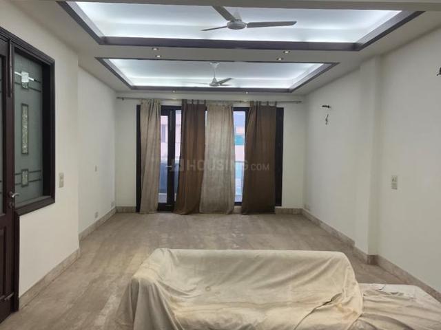 4 BHK Independent Builder Floor in New Friends Colony for resale New Delhi. The reference number is 18678339