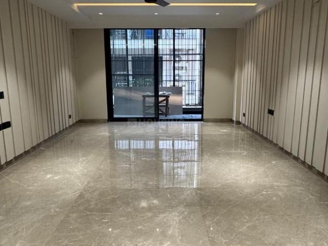 4 BHK Independent Builder Floor in New Friends Colony for resale New Delhi. The reference number is 18871261
