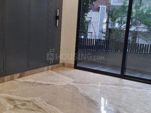 4 BHK Independent Builder Floor in New Friends Colony for resale New Delhi. The reference number is 19075788