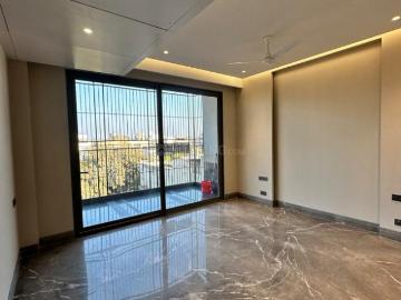 4 BHK Independent Builder Floor in New Friends Colony for resale New Delhi. The reference number is 19223686