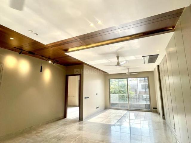 4 BHK Independent Builder Floor in New Friends Colony for resale New Delhi. The reference number is 20390741