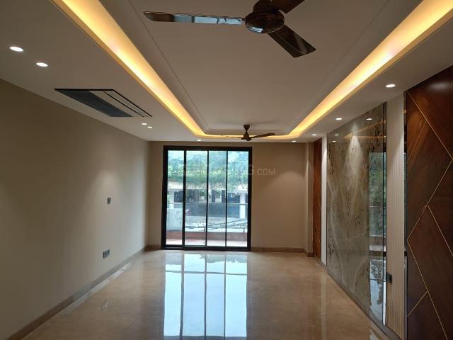 4 BHK Independent Builder Floor in New Friends Colony for resale New Delhi. The reference number is 20390943