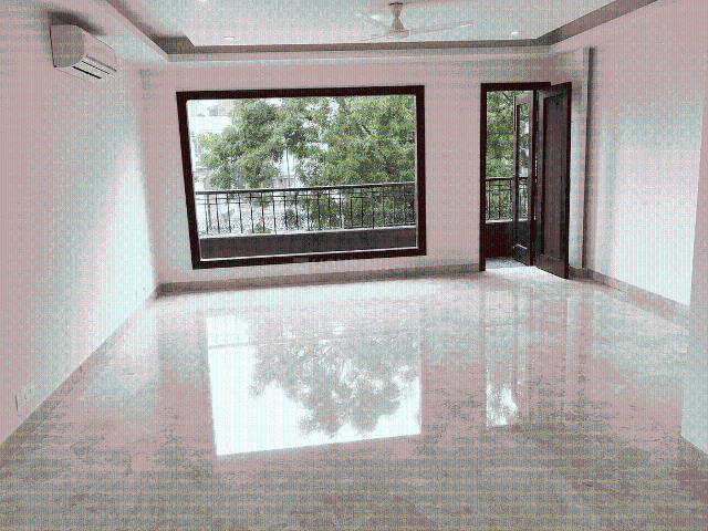 4 BHK Independent Builder Floor in New Friends Colony for resale New Delhi. The reference number is 20750472