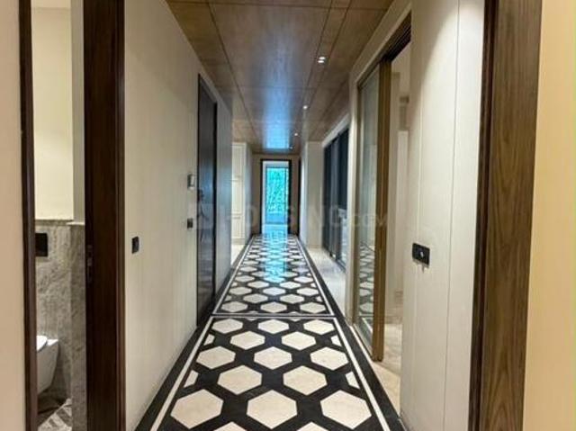 4 BHK Independent Builder Floor in New Friends Colony for resale New Delhi. The reference number is 20856239