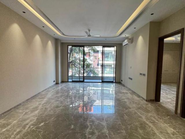 4 BHK Independent Builder Floor in New Friends Colony for resale New Delhi. The reference number is 20856338
