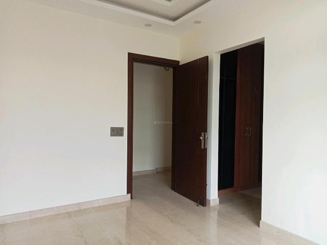 4 BHK Independent Builder Floor in New Friends Colony for resale New Delhi. The reference number is 21271380