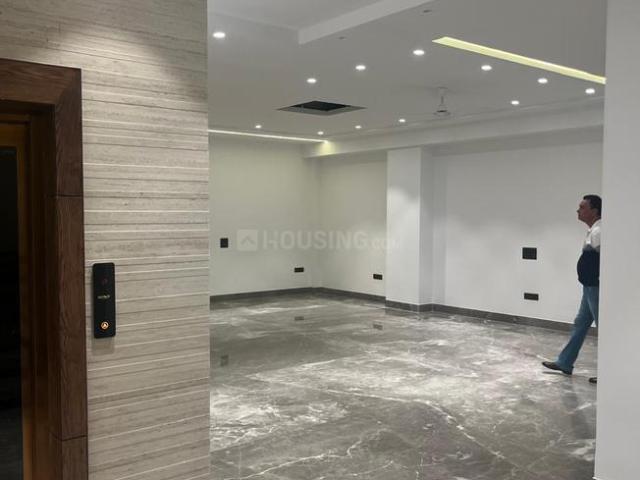 4 BHK Independent Builder Floor in New Rajinder Nagar for rent New Delhi. The reference number is 20220792