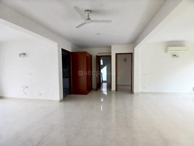 4 BHK Independent Builder Floor in Nizamuddin West for resale New Delhi. The reference number is 17570568