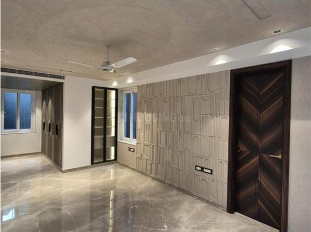 4 BHK Independent Builder Floor in Anand Lok for resale New Delhi. The reference number is 18650845