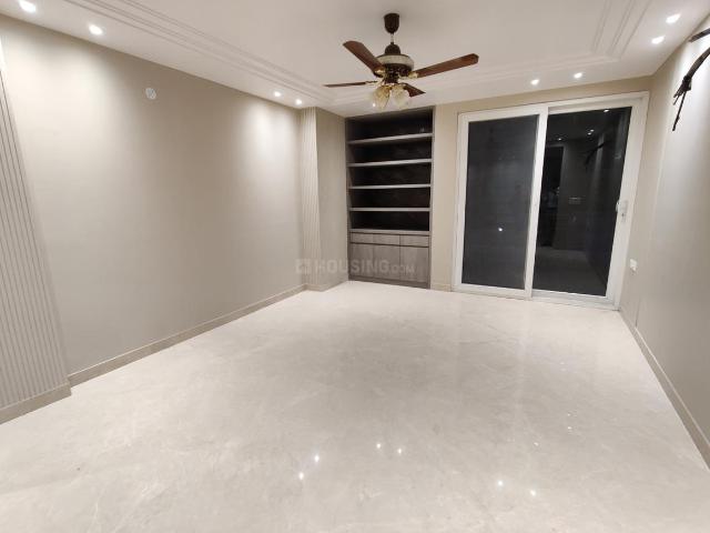 4 BHK Independent Builder Floor in Anand Vihar for resale New Delhi. The reference number is 19798374