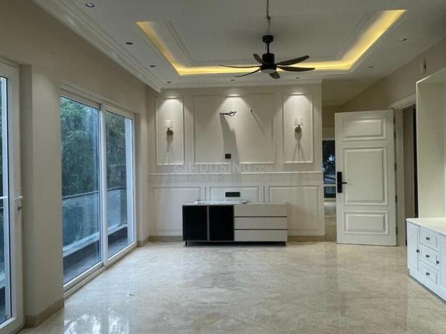 4 BHK Independent Builder Floor in Anand Vihar for resale New Delhi. The reference number is 20542897