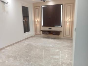 4 BHK Independent Builder Floor in Ashok Vihar for rent New Delhi. The reference number is 19572312