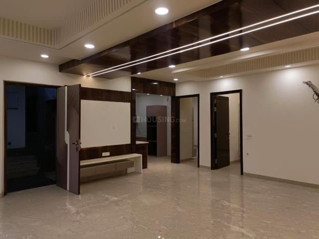 4 BHK Independent Builder Floor in Ashok Vihar for rent New Delhi. The reference number is 19572409