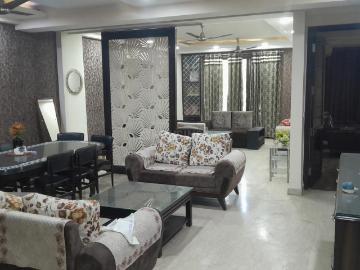 4 BHK Independent Builder Floor in Ashok Vihar for rent New Delhi. The reference number is 20003054