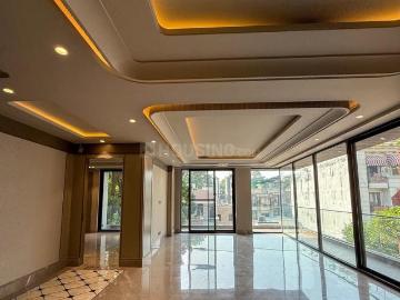 4 BHK Independent Builder Floor in Ashok Vihar for resale New Delhi. The reference number is 19238040