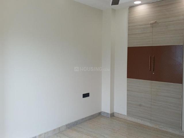 4 BHK Independent Builder Floor in Ashok Vihar for resale New Delhi. The reference number is 19545774