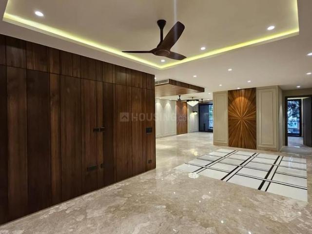 4 BHK Independent Builder Floor in Ashok Vihar for resale New Delhi. The reference number is 19860319