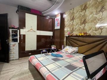 4 BHK Independent Builder Floor in Ashok Vihar for resale New Delhi. The reference number is 20406972