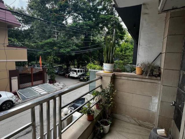 4 BHK Independent Builder Floor in Ashok Vihar for resale New Delhi. The reference number is 21075176