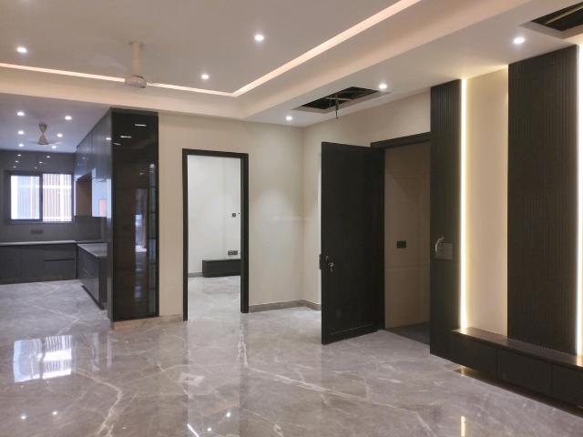 4 BHK Independent Builder Floor in Ashok Vihar for resale New Delhi. The reference number is 21186436
