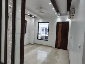 4 BHK Independent Builder Floor in Bali Nagar for resale New Delhi. The reference number is 20108259
