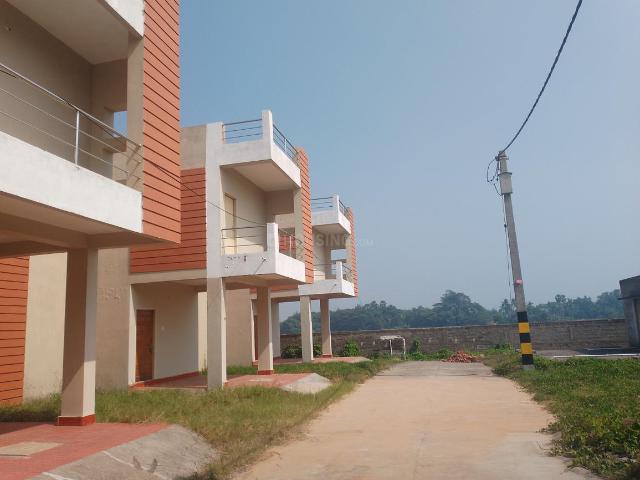 4 BHK Independent Builder Floor in Balianta for resale Bhubaneswar. The reference number is 16335380