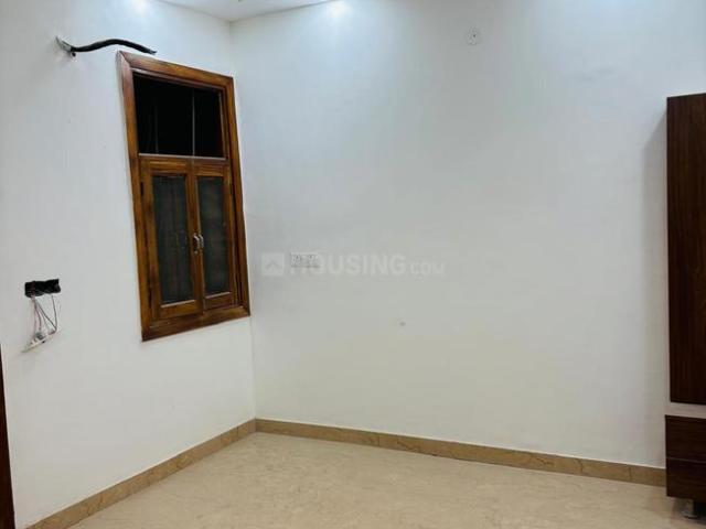 4 BHK Independent Builder Floor in Bharat Vihar for resale New Delhi. The reference number is 18811778