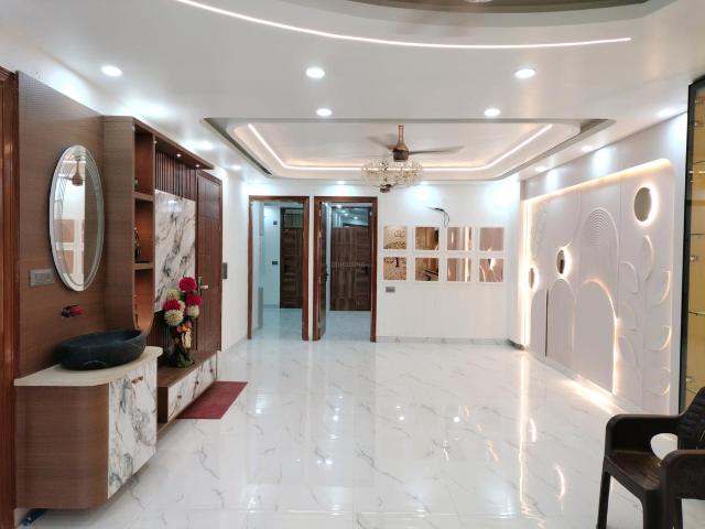4 BHK Independent Builder Floor in Bharat Vihar for resale New Delhi. The reference number is 21322396