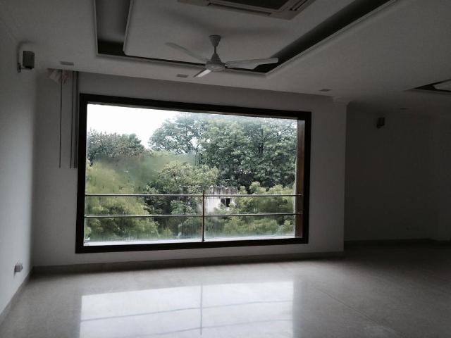 4 BHK Independent Builder Floor in Chanakyapuri for rent New Delhi. The reference number is 20769358