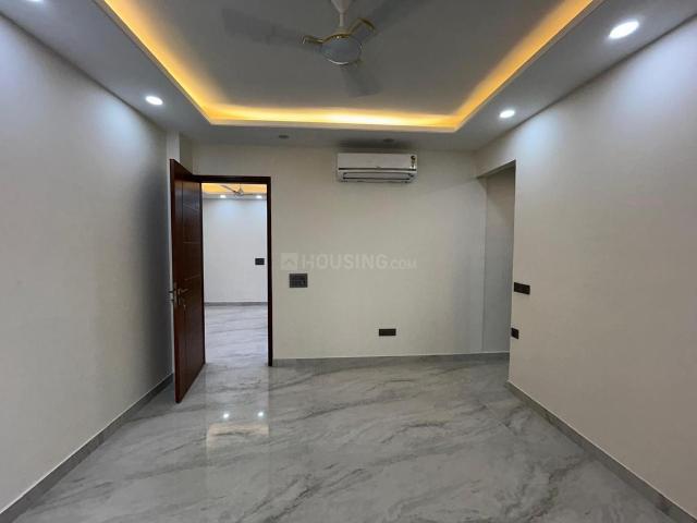 4 BHK Independent Builder Floor in Chittaranjan Park for rent New Delhi. The reference number is 21142630