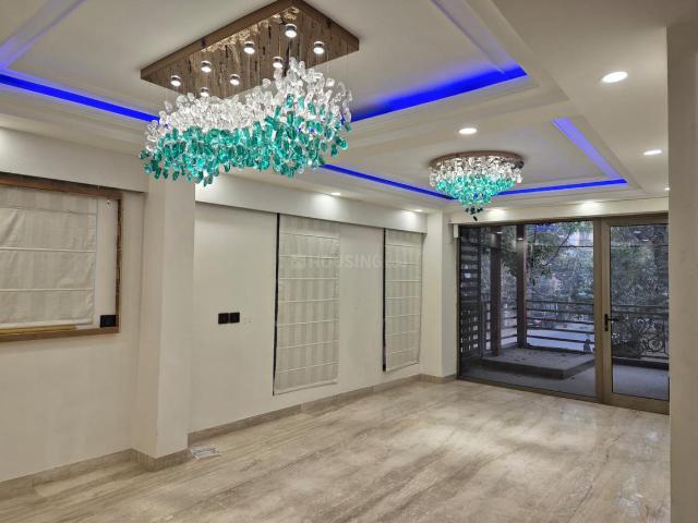 4 BHK Independent Builder Floor in Chittaranjan Park for resale New Delhi. The reference number is 19062745