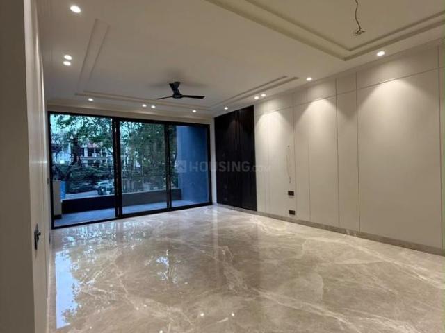 4 BHK Independent Builder Floor in Chittaranjan Park for resale New Delhi. The reference number is 21345089