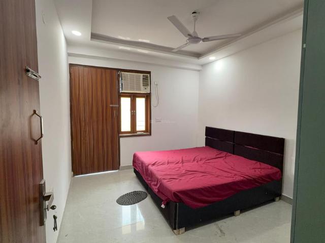4 BHK Independent Builder Floor in Dwarka Mor for rent New Delhi. The reference number is 21074605