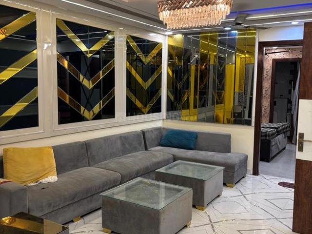 4 BHK Independent Builder Floor in Dwarka Mor for rent New Delhi. The reference number is 21150434