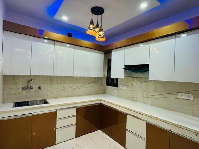 4 BHK Independent Builder Floor in Dwarka Mor for rent New Delhi. The reference number is 21175873