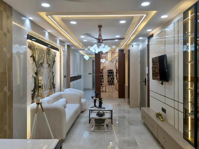 4 BHK Independent Builder Floor in Dwarka Mor for resale New Delhi. The reference number is 20281593