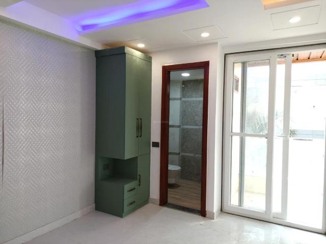 4 BHK Independent Builder Floor in Deenpur for resale New Delhi. The reference number is 19009463
