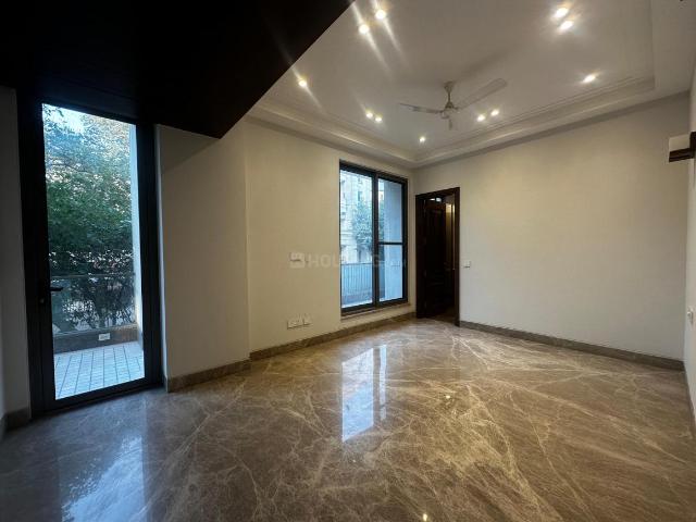4 BHK Independent Builder Floor in Defence Colony for rent New Delhi. The reference number is 20035620