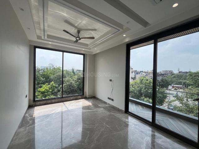 4 BHK Independent Builder Floor in Defence Colony for resale New Delhi. The reference number is 16148571