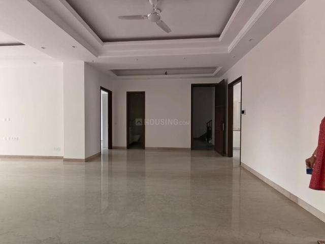 4 BHK Independent Builder Floor in Defence Colony for resale New Delhi. The reference number is 20431323