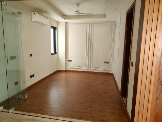 4 BHK Independent Builder Floor in DLF Phase 4 for rent Gurgaon. The reference number is 20336345