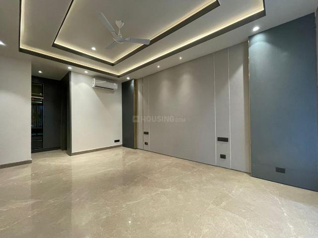 4 BHK Independent Builder Floor in DLF Phase 4 for resale Gurgaon. The reference number is 19961015