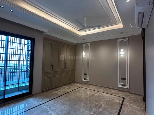 4 BHK Independent Builder Floor in DLF Phase 4 for resale Gurgaon. The reference number is 20732990